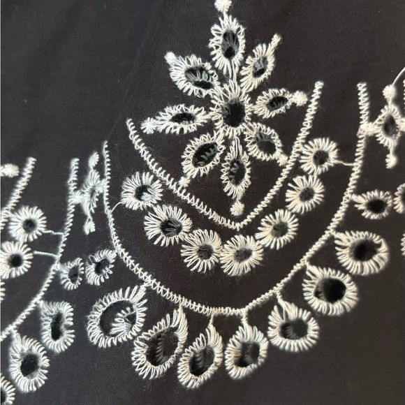 Adiva Black and White Patterned Blouse size XL - Picture 3 of 6